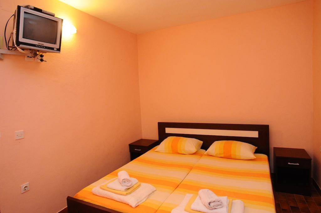 Vila Apartments Lidija Petrovac Phòng bức ảnh