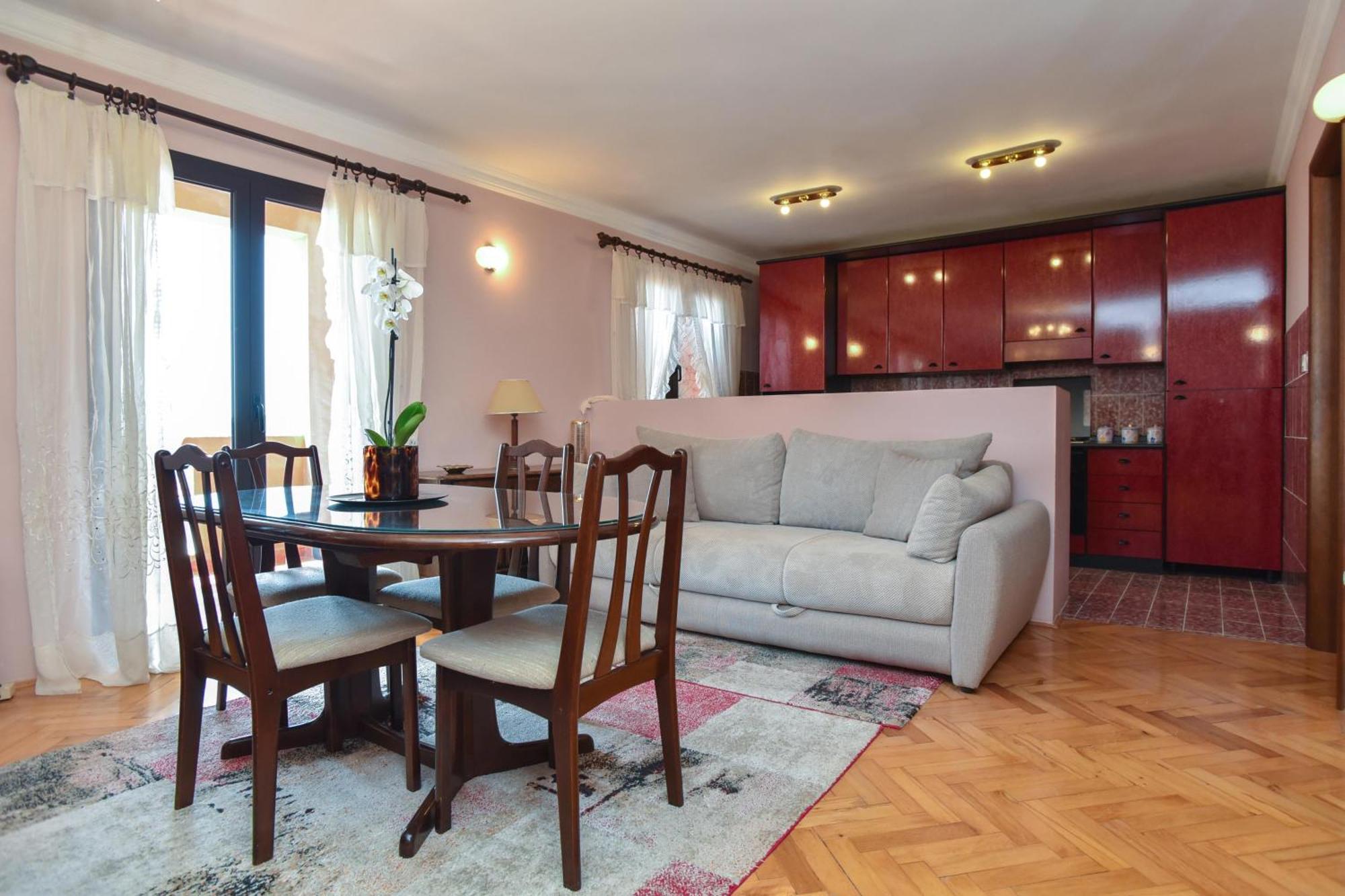 Vila Apartments Lidija Petrovac Ngoại thất bức ảnh