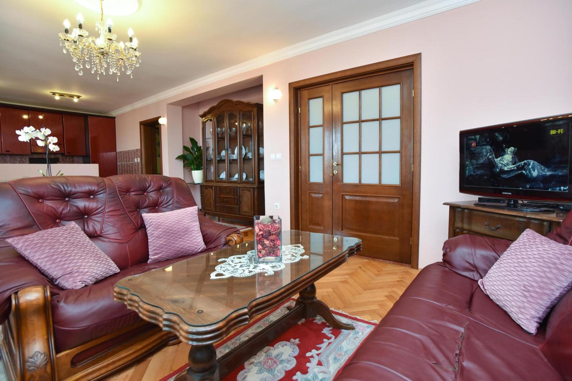 Vila Apartments Lidija Petrovac Ngoại thất bức ảnh